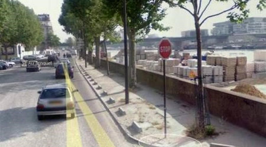 Paris' only stop sign
